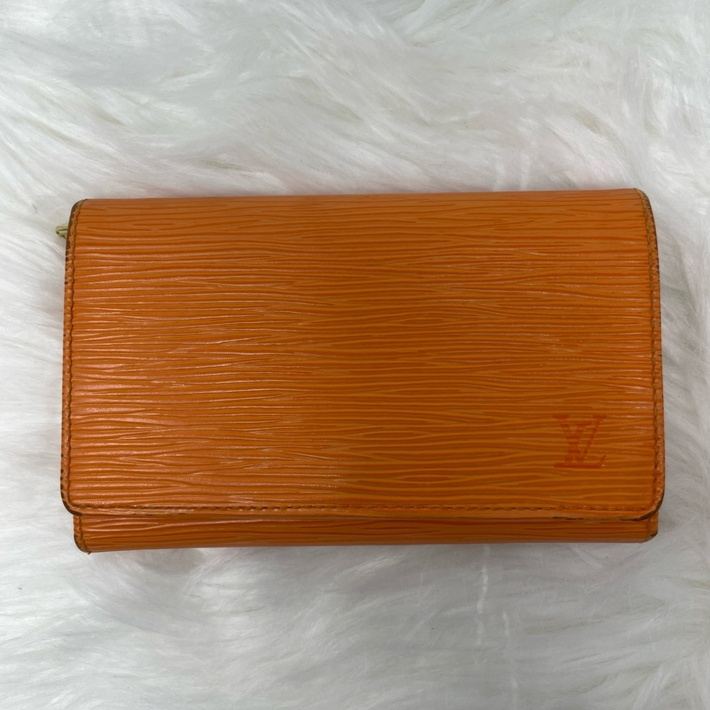 Louis Vuitton Epi Wallet